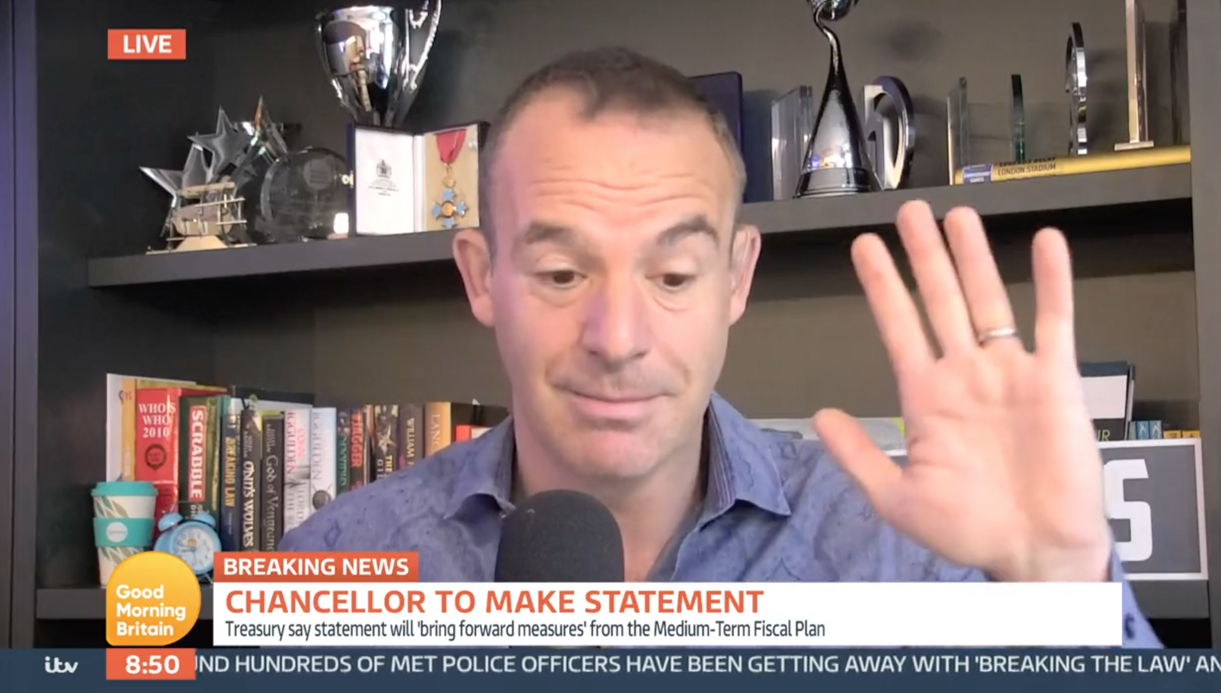 GMB presenter Martin Lewis telling off Richard Madeley