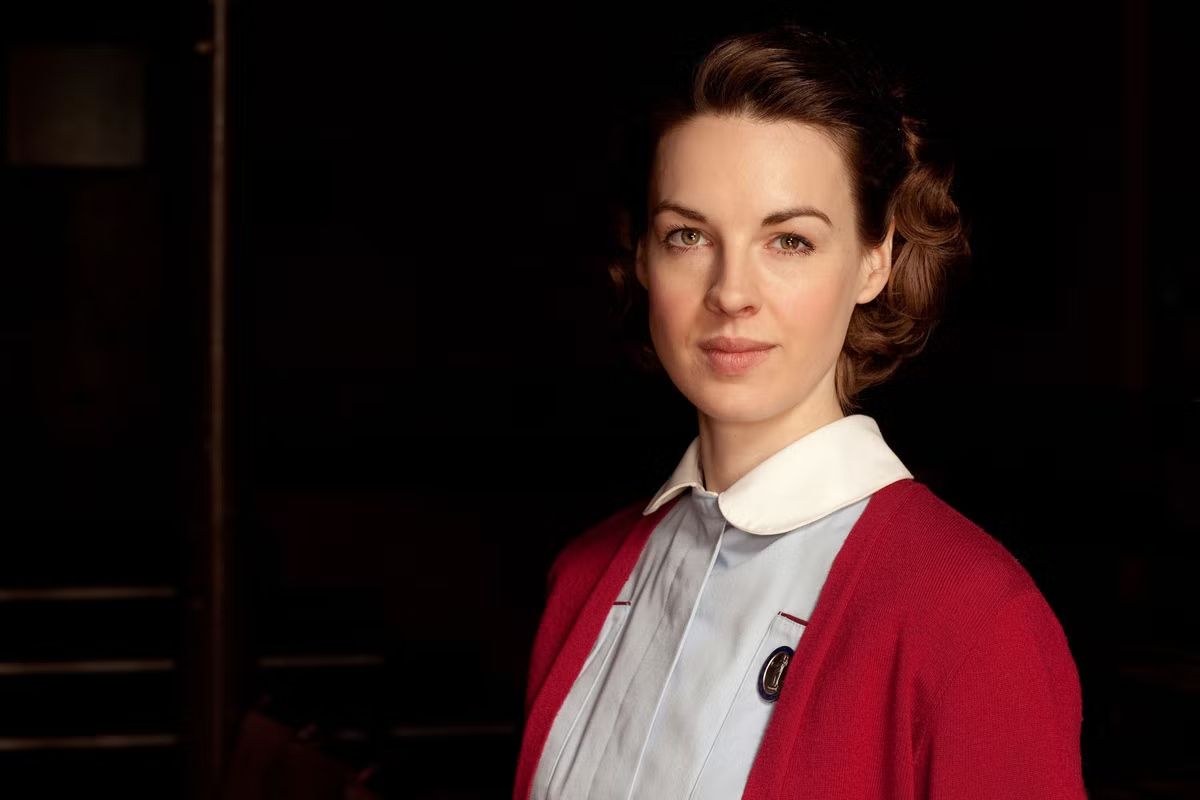 Jessica Raine smiling in a profile as Jenny Lee in Call The midwife
