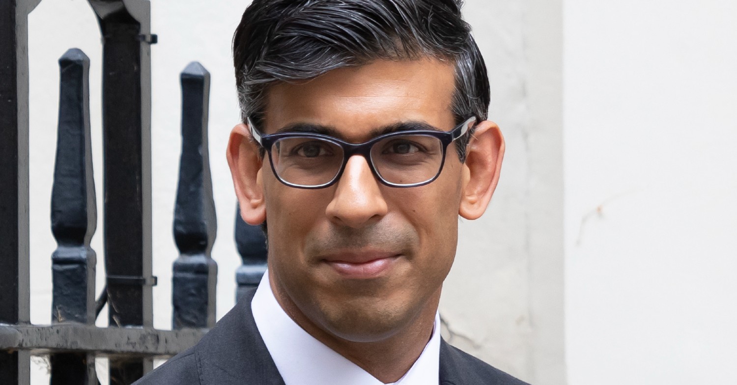Prime Minister Rishi Sunak outside Number 10