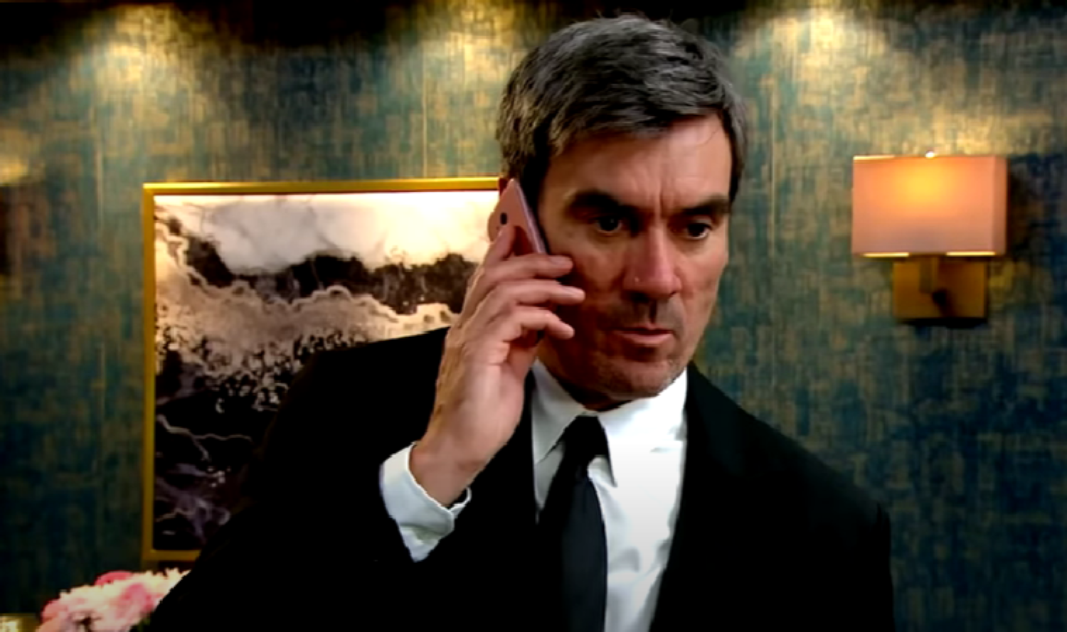 Cain Dingle on the phone looking angry in Emmerdale 