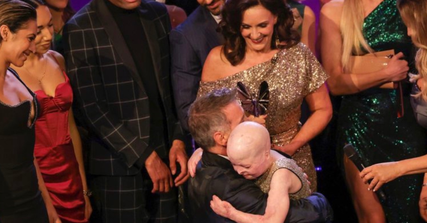 Anton Du Beke hugging Elizabeth at Pride of Britain 2022