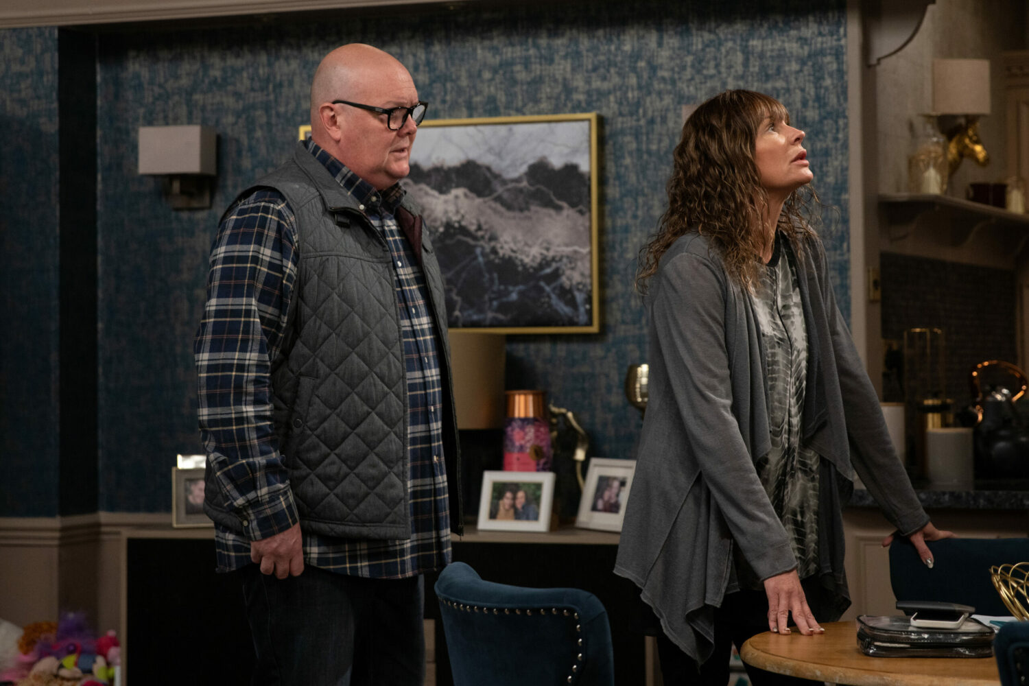 Chas looking upset with her back turned to Paddy on Emmerdale