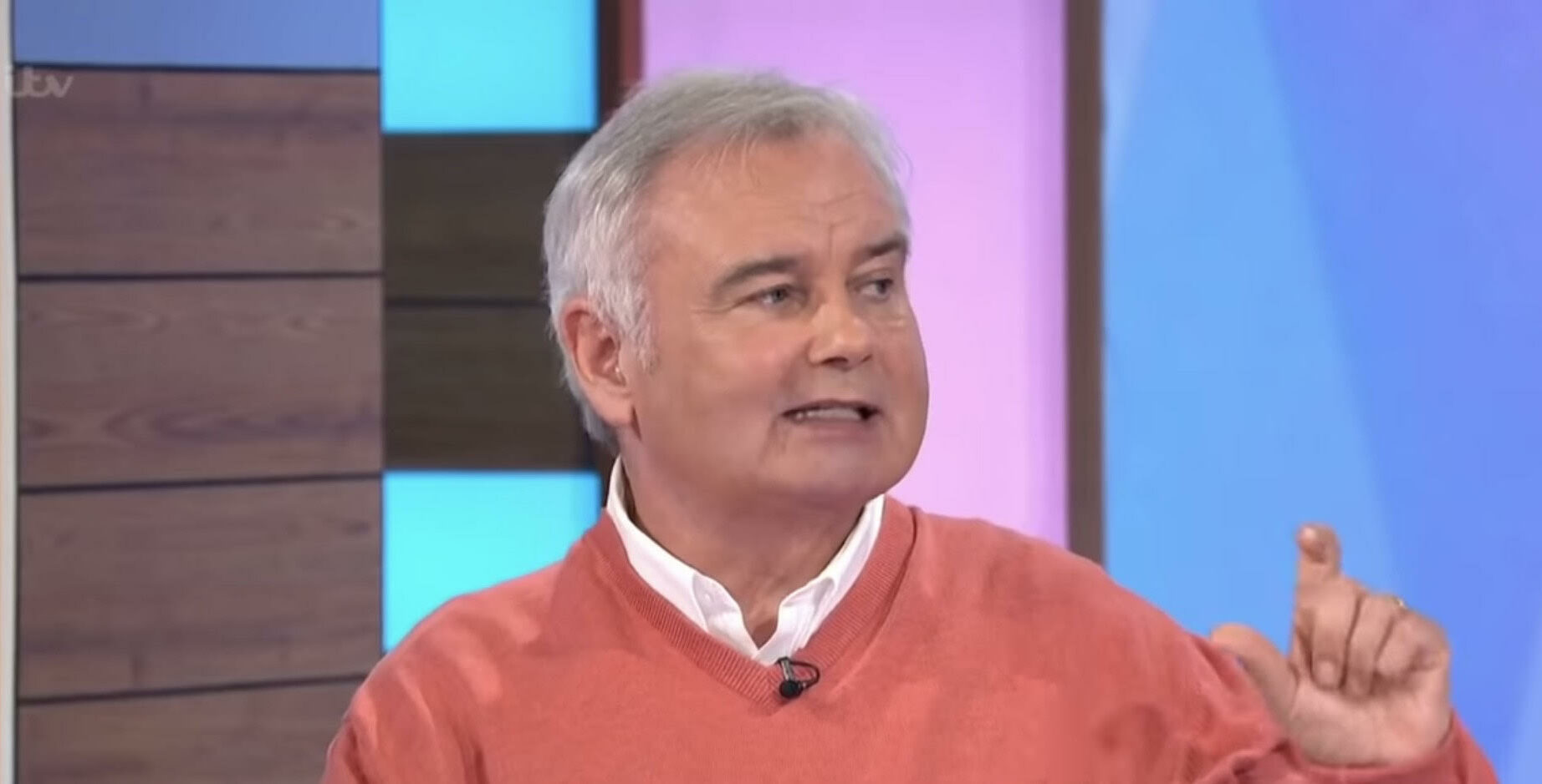 Eamonn Holmes explaining his point on Loose Women
