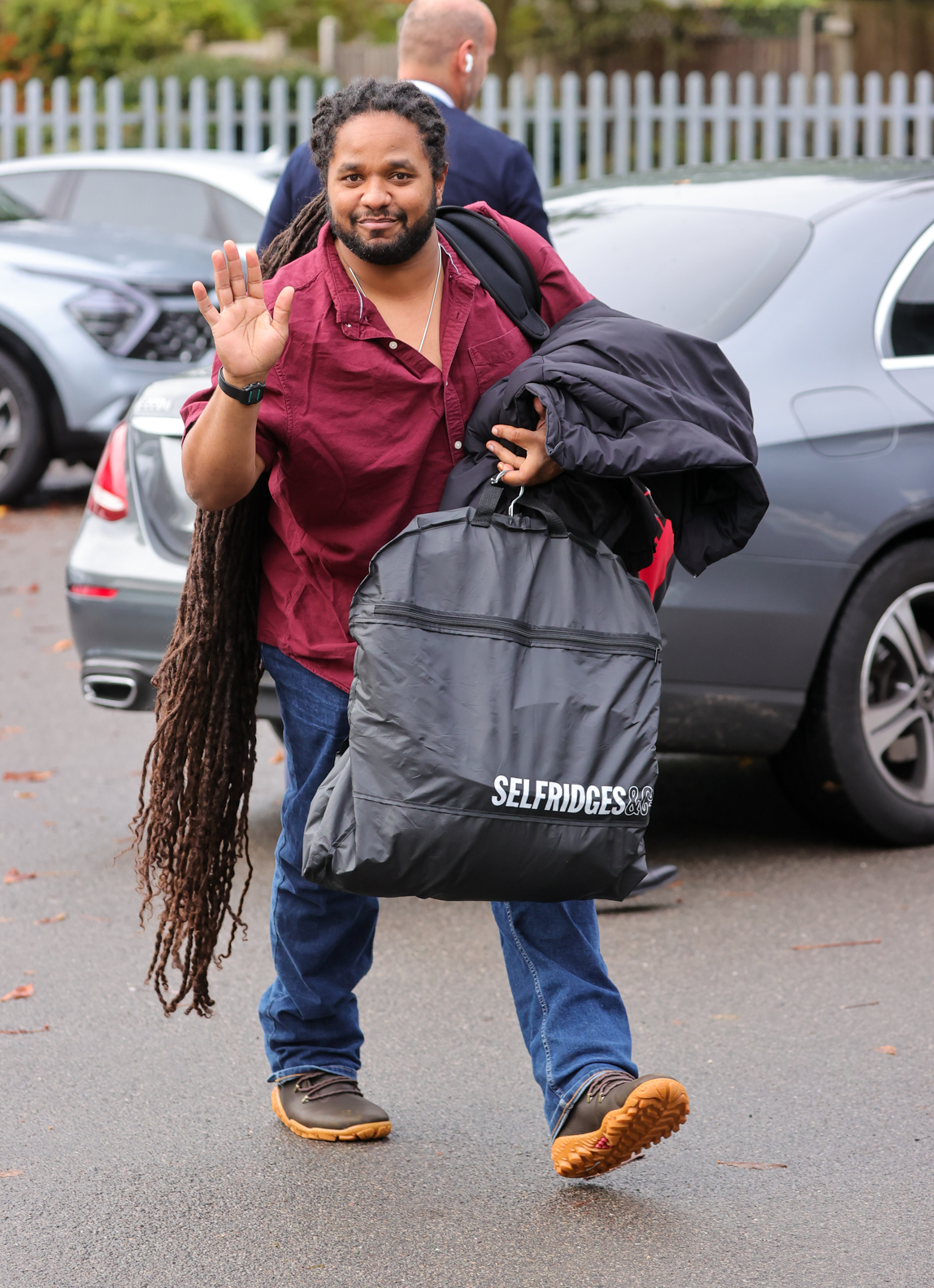 Hamza arriving at Strictly rehearsals waving