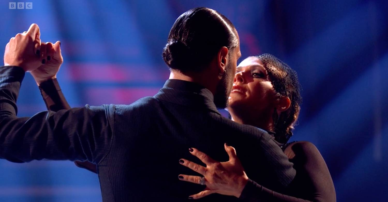 Kym Marsh and her Strictly partner Graziano Di Prima hold a position