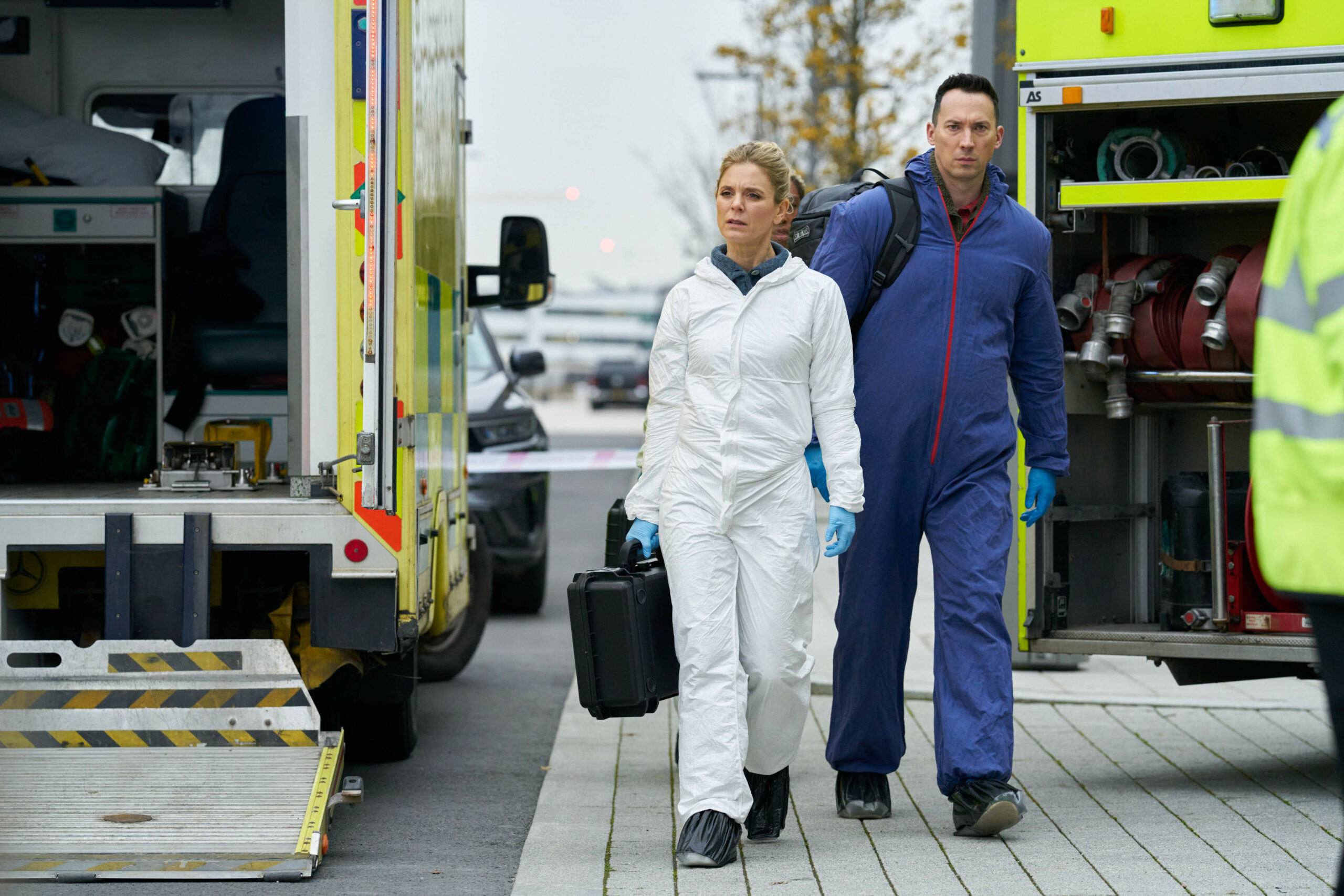 Nikki Alexander and Jack Hodgson arriving at the scene of a crime in Silent Witness