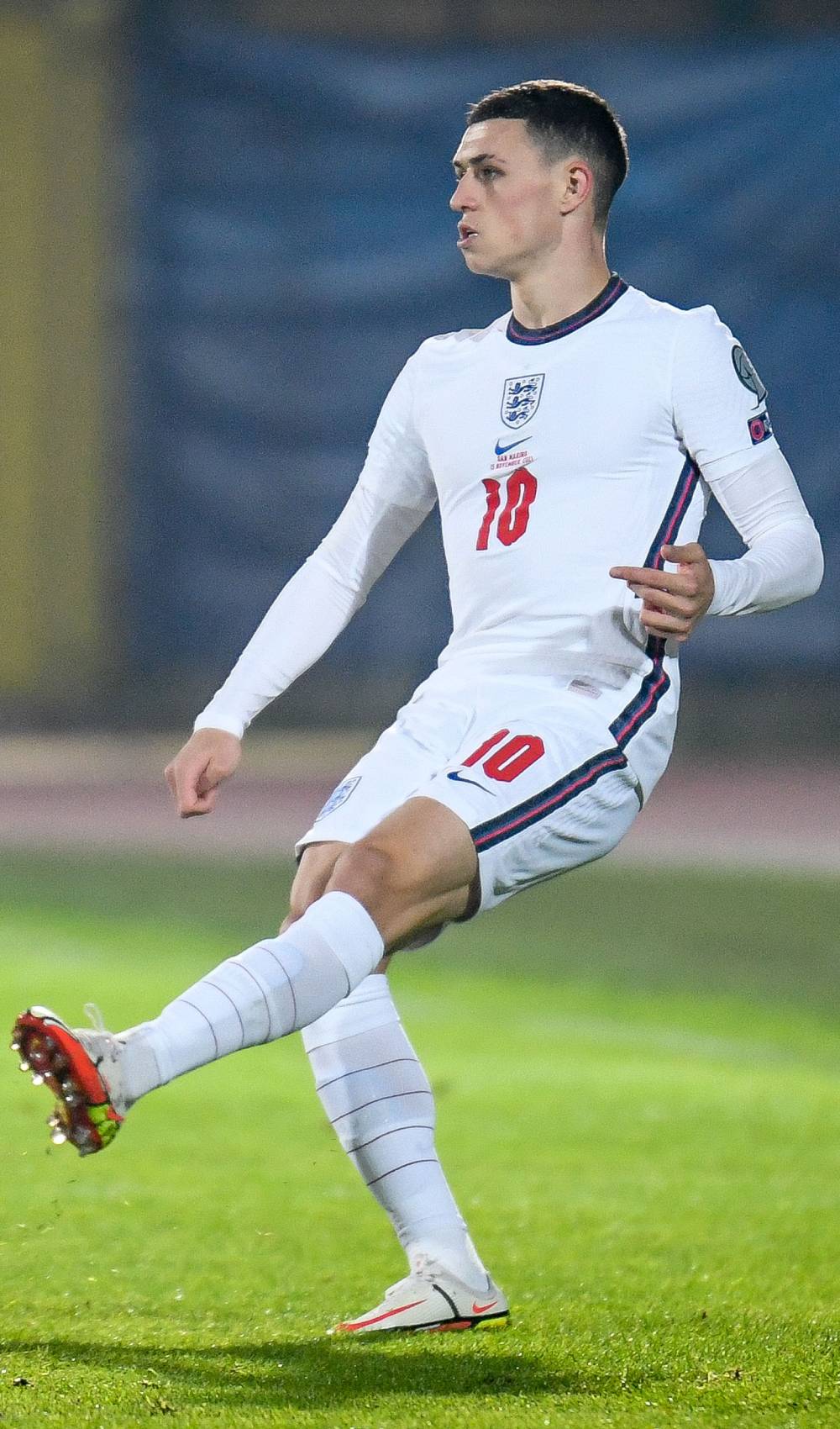 Phil Foden plays for England at the Qatar World Cup 2022