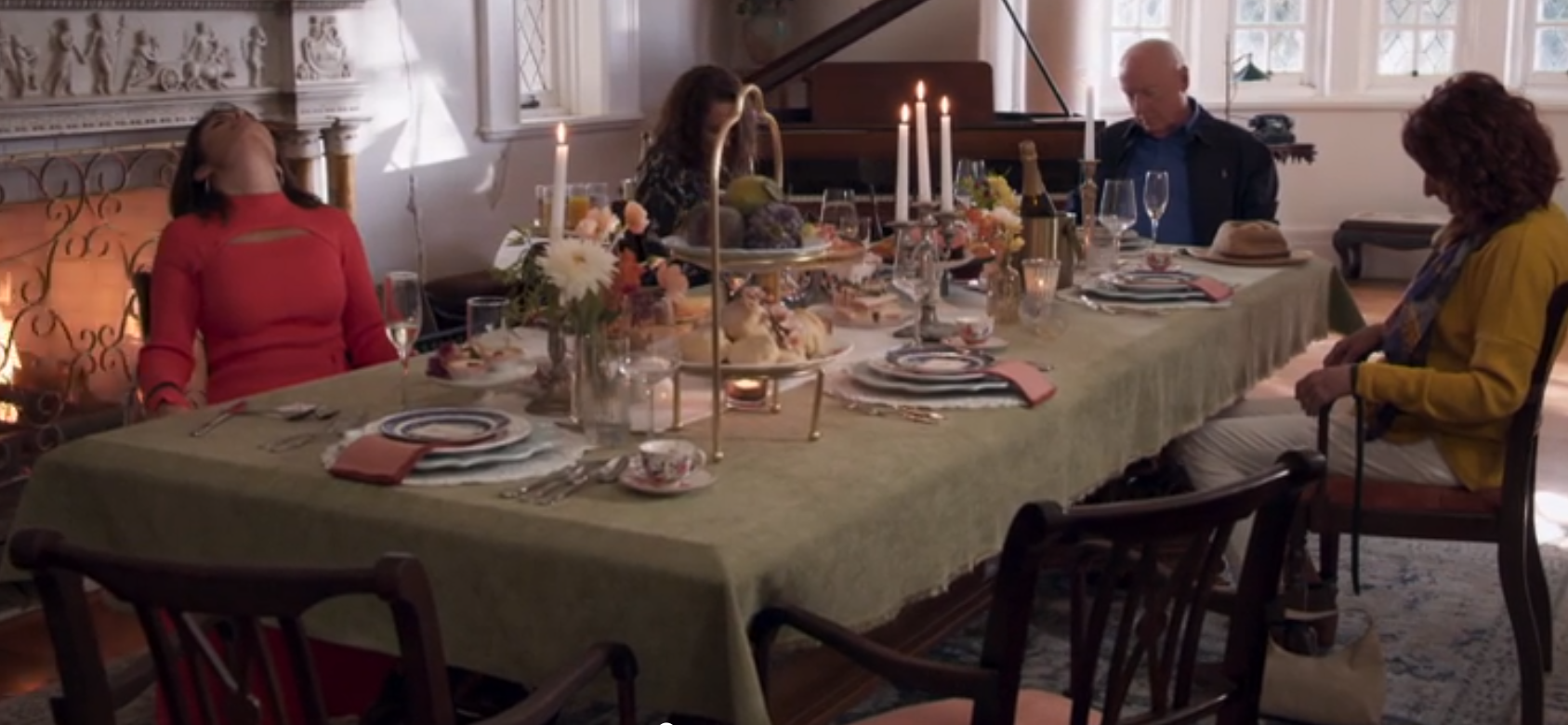 Home and Away Marilyn holds Roo, Alf and Leah hostage 