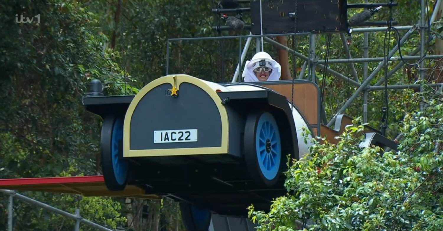 Jill Scott in a flying car on I'm A Celebrity tonight