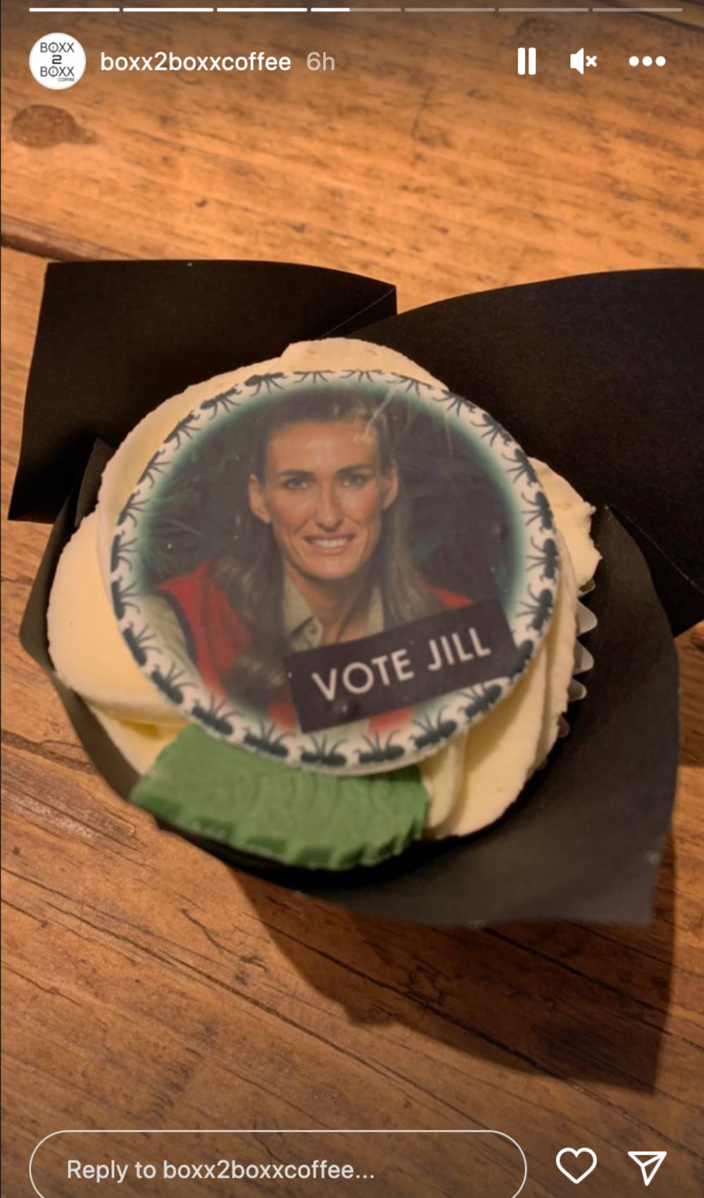 Cupcake bearing the face of I'm A Celebrity star Jill Scott