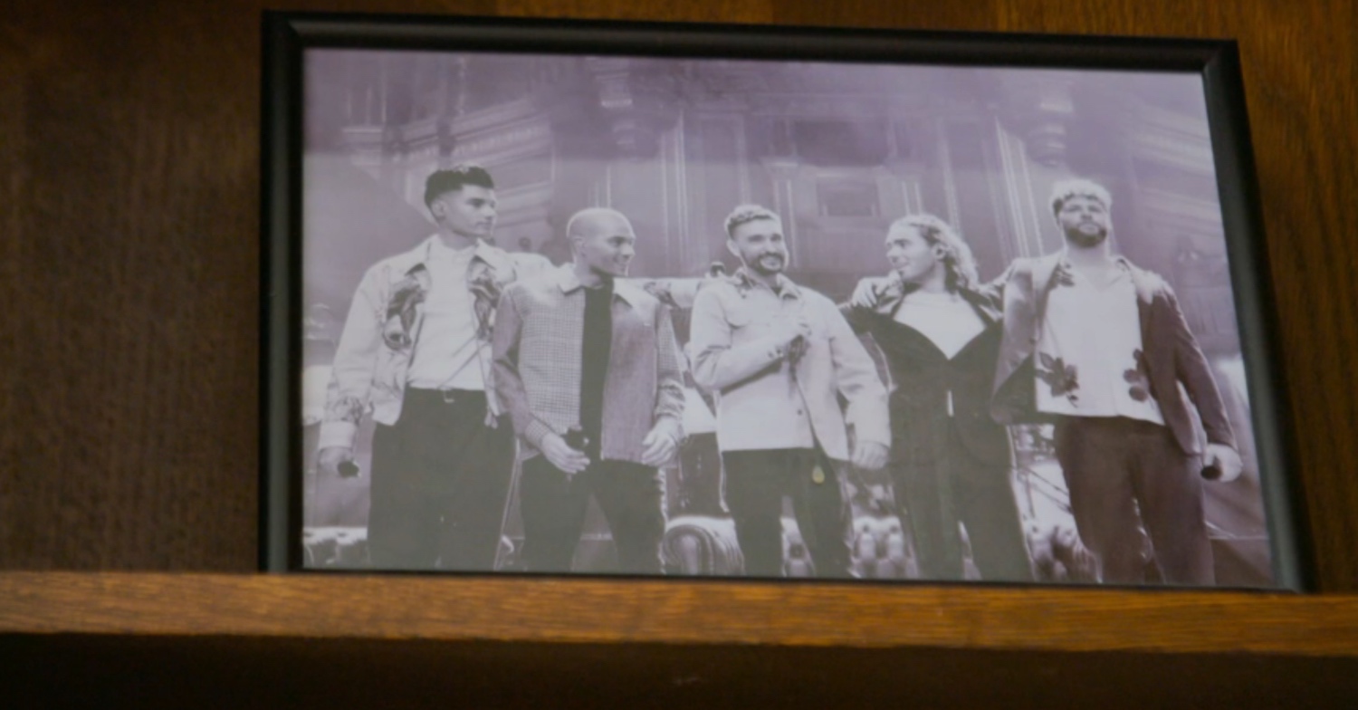Picture of The Wanted in a picture frame