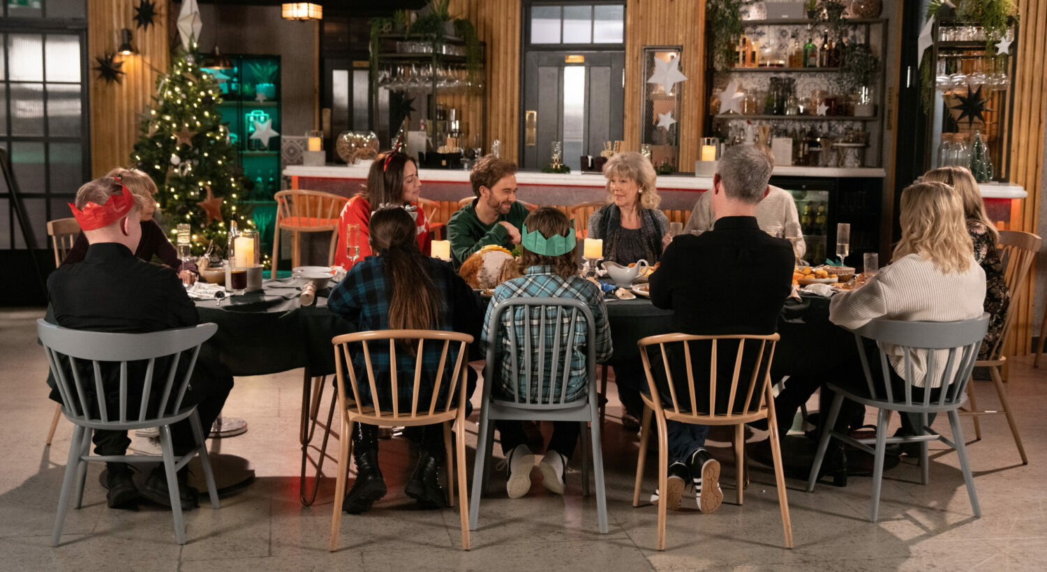 David, Audrey, Gail, Shona, Max, Leanne, Sam and Toyah smiling and laugh in Corrie