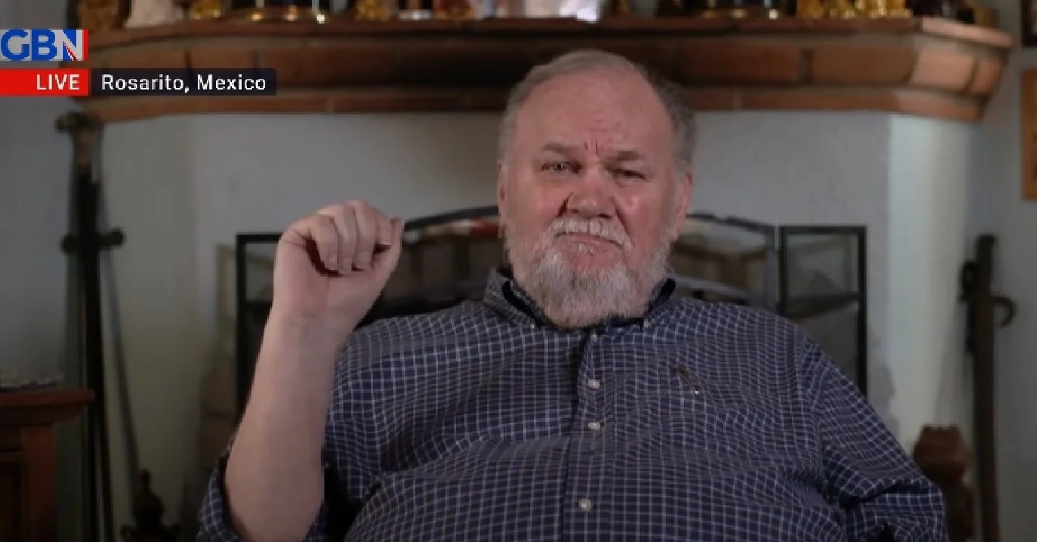Thomas Markle looking smug