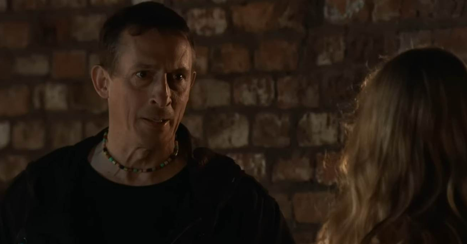 Coronation Street's Spider is looking desperately at Toyah