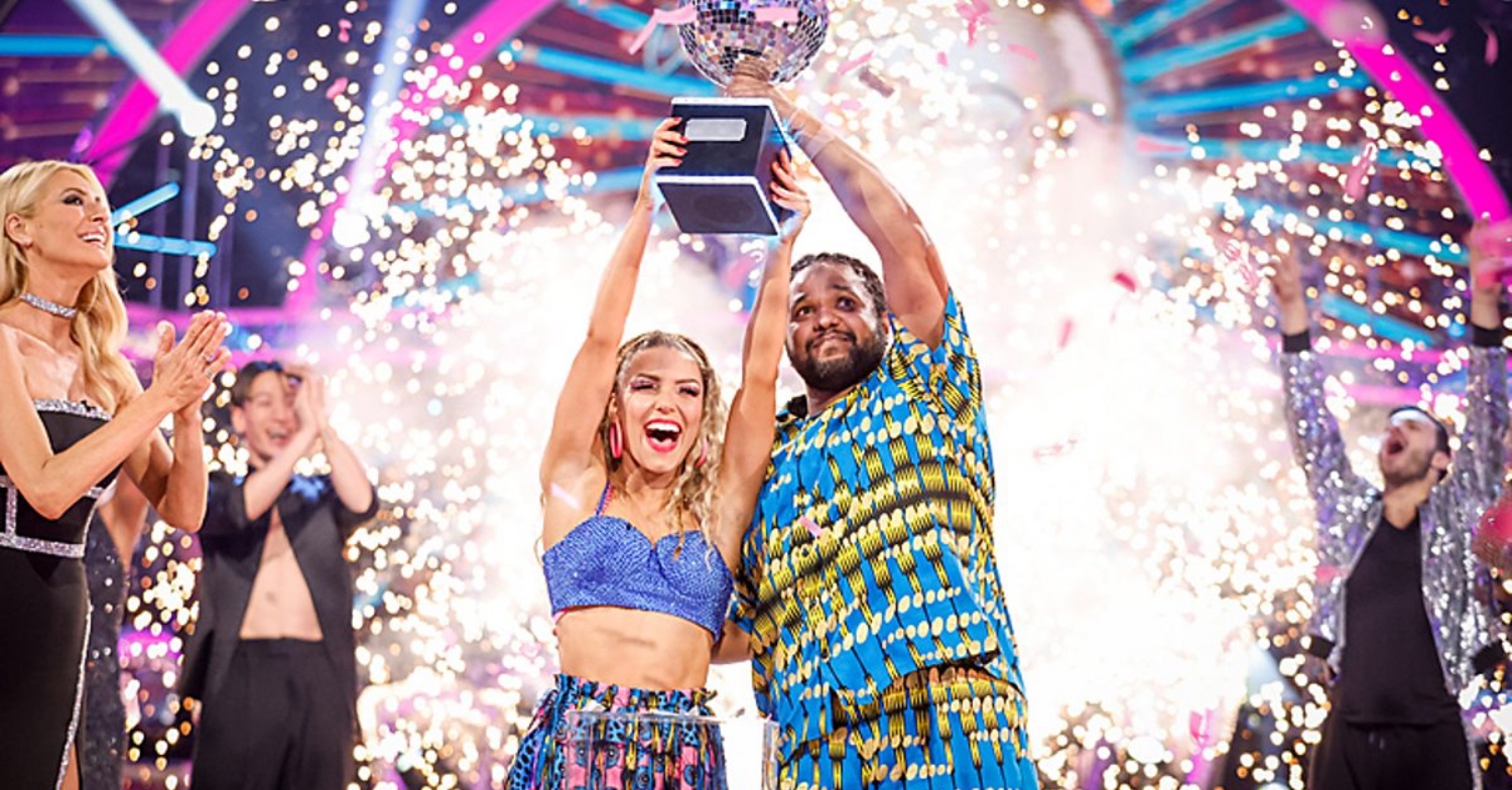 Hamza Yassin and Jowita Przystal winning Strictly Come Dancing