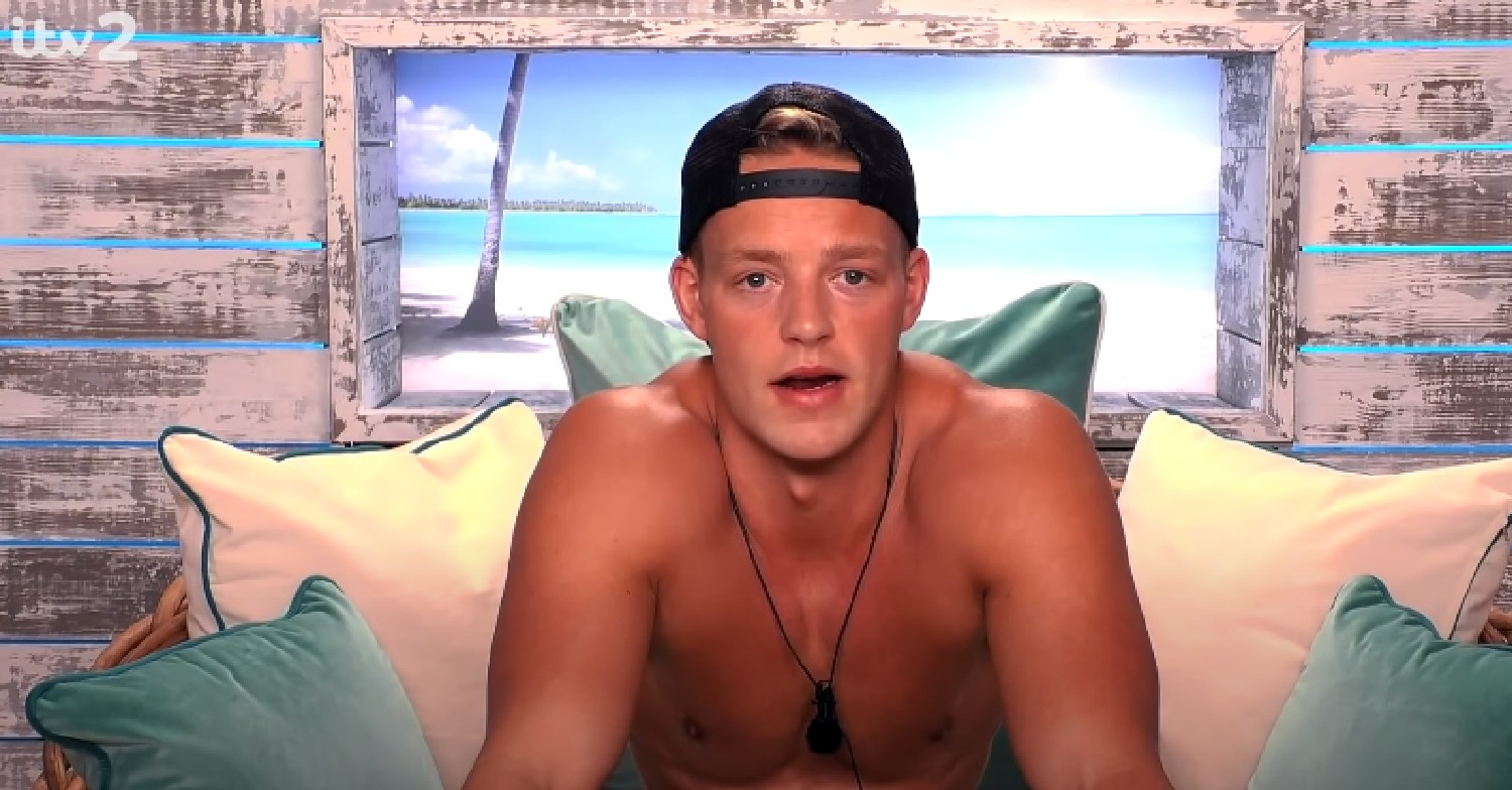 Ollie Williams speaking in Beach Hut on Love Island 2020