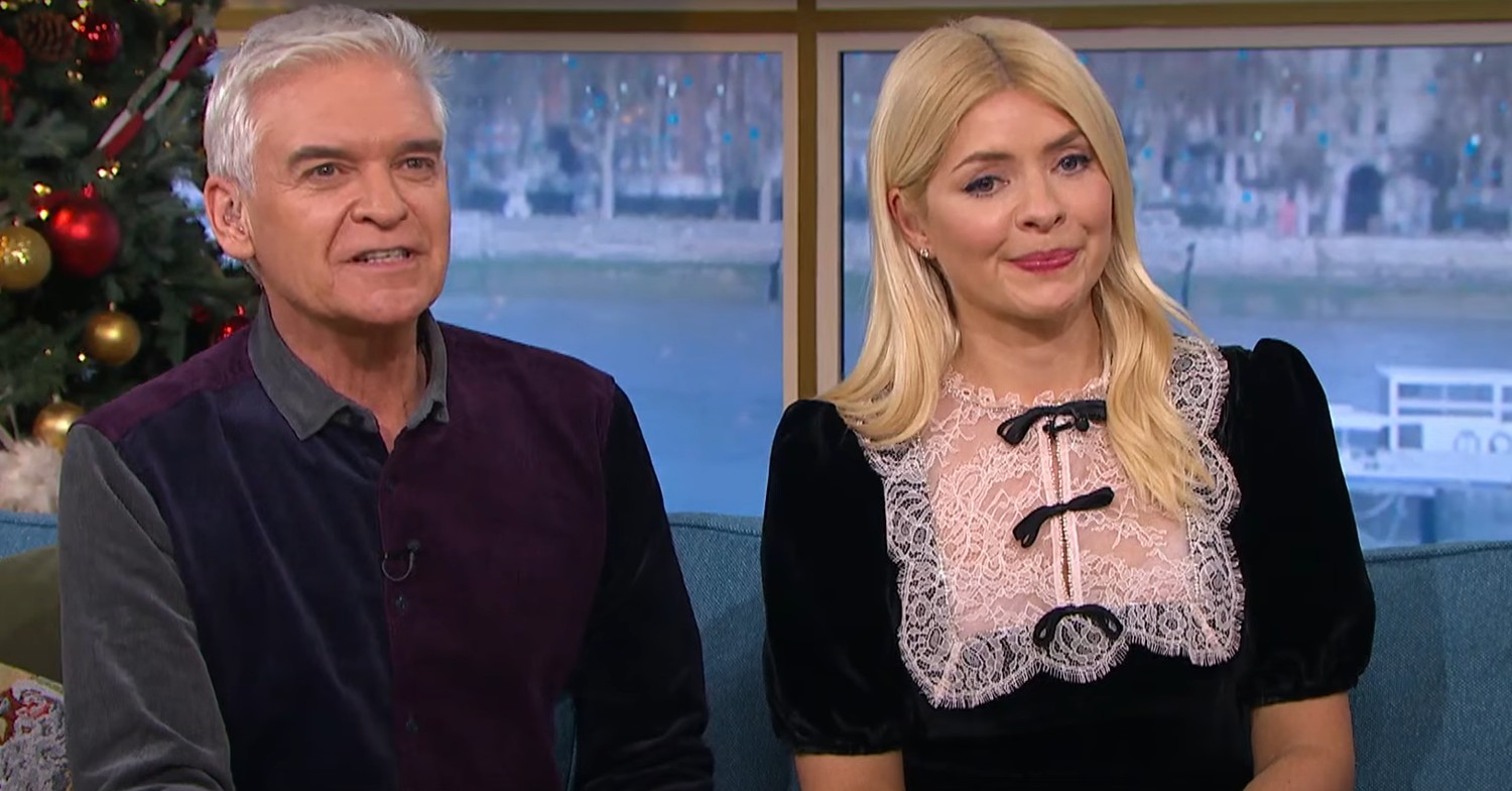 Phillip Schofield and Holly Willoughby sitting together on This Morning today