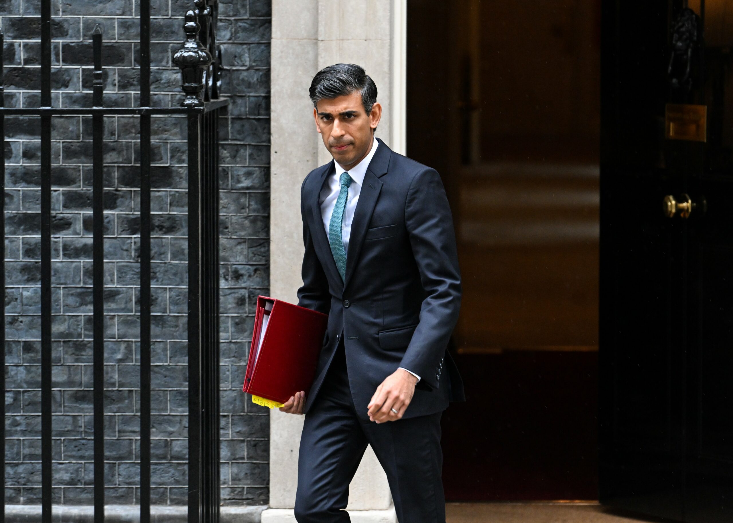 Rishi Sunak outside Downing Street