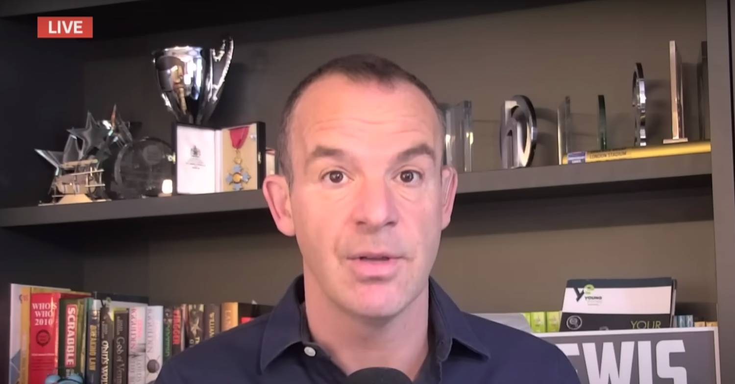 Martin Lewis speaks to the camera about money news