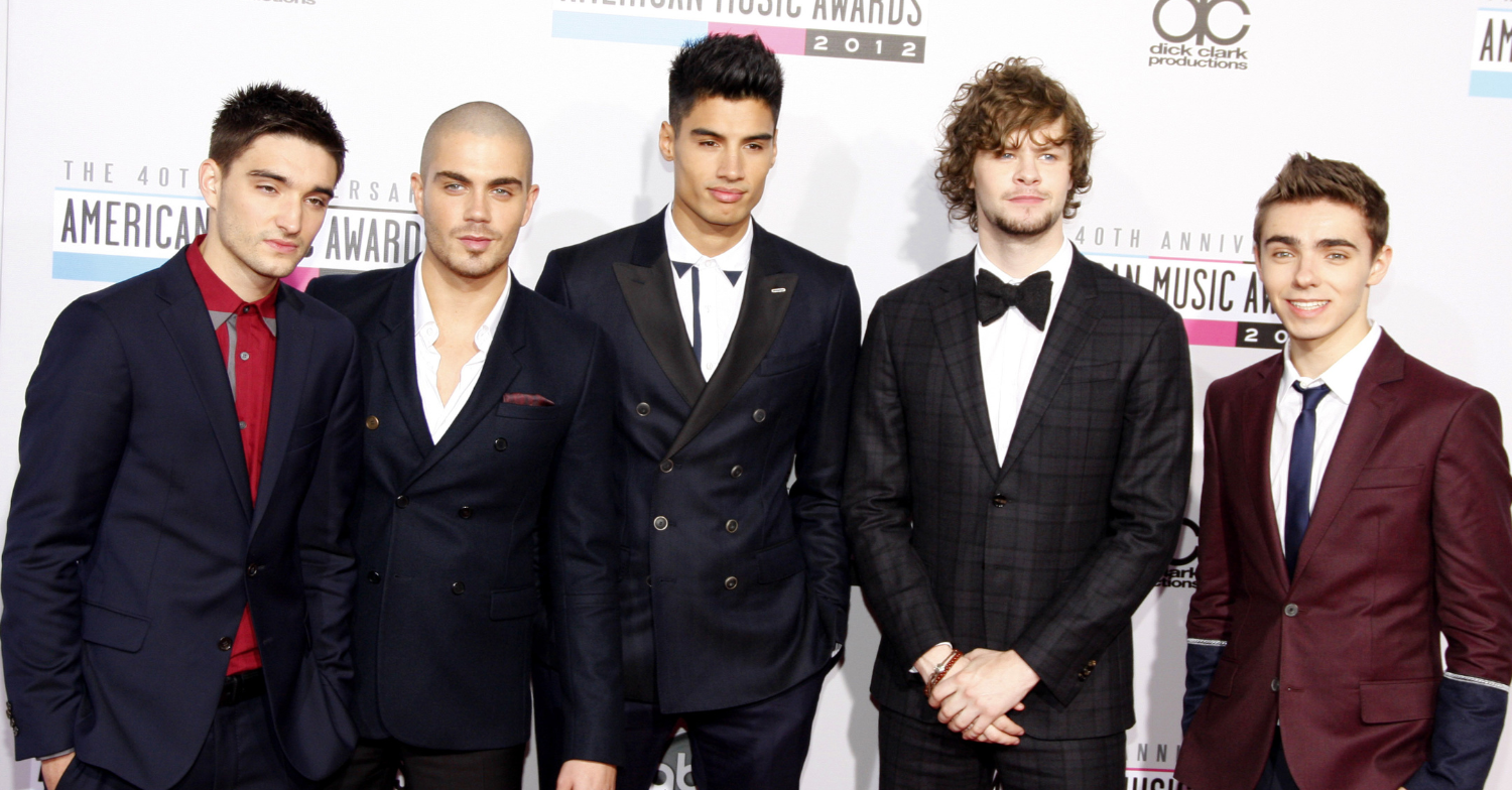 The Wanted pose for pics