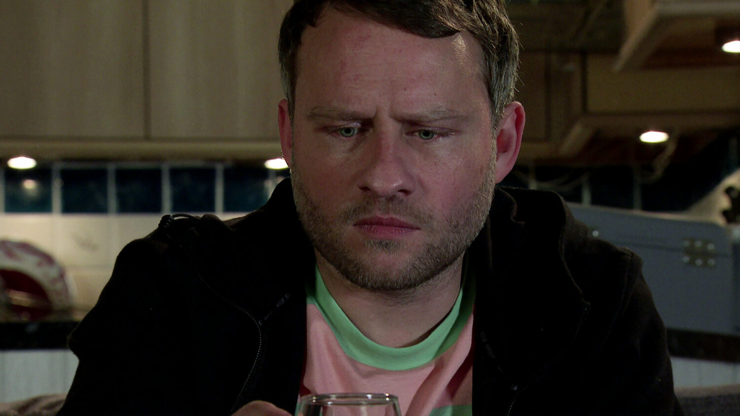 Paul looks pained on Coronation Street