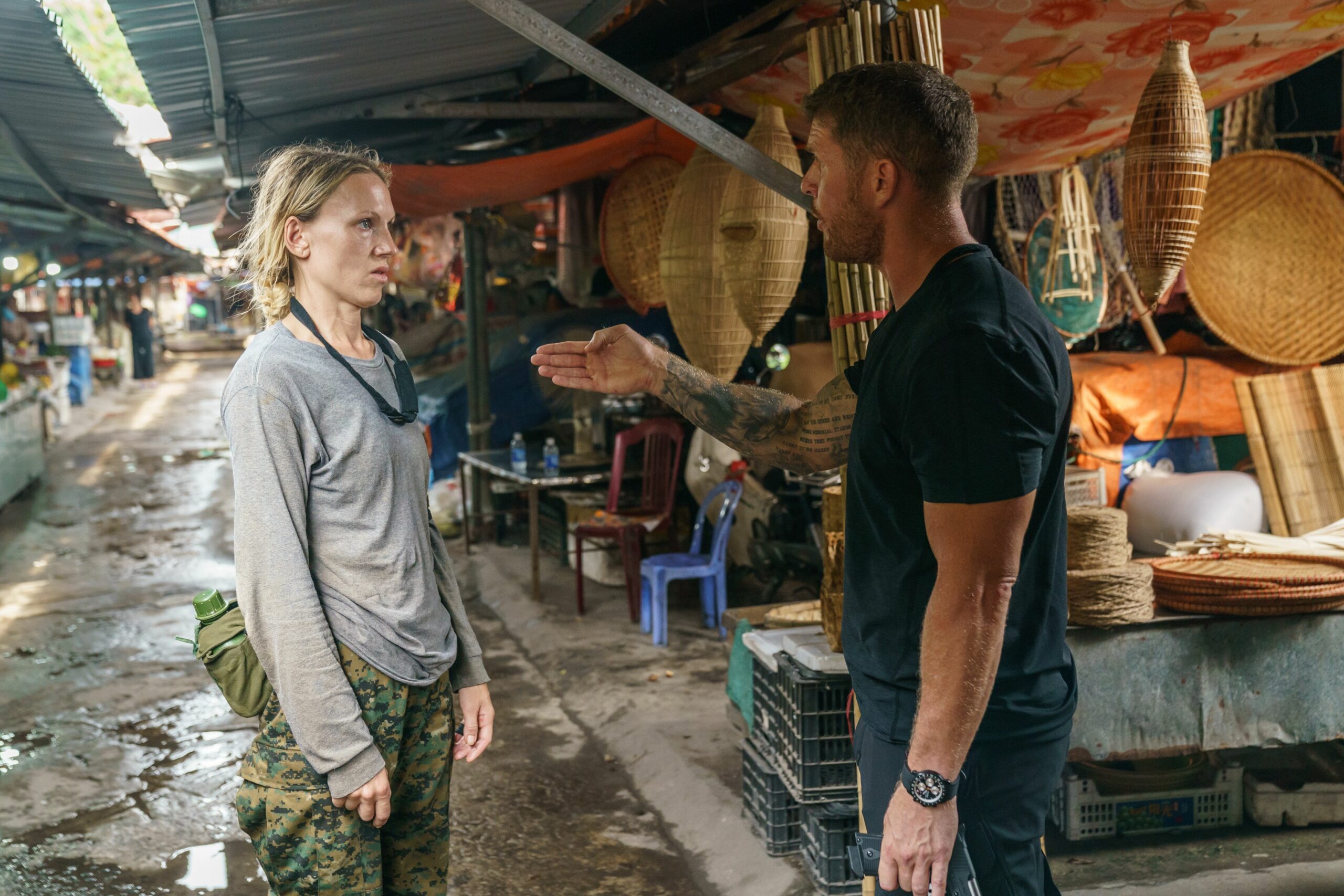 Becky speaks with DS Chris in SAS: Who Dares Wins