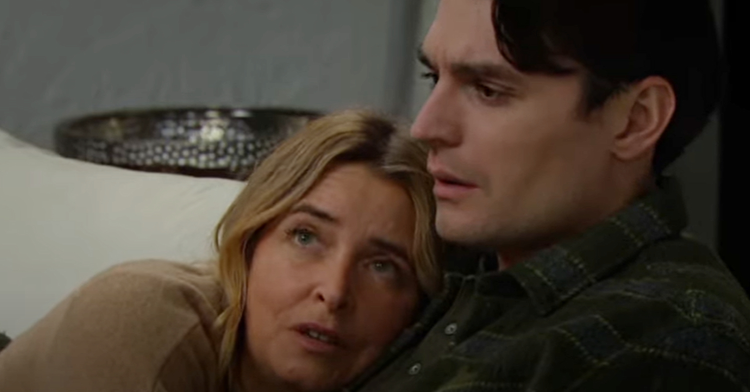 Emmerdale's Charity is cuddling up with Mack on the sofa