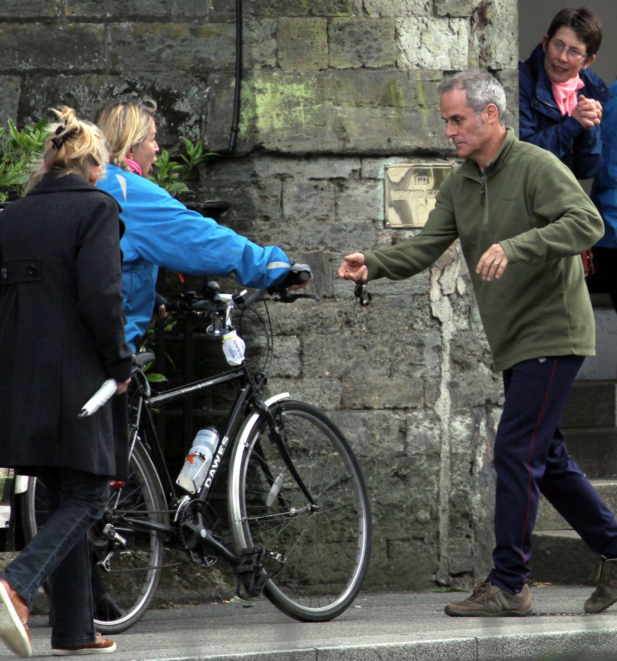 Phil Vickery with Fern Britton on bike ride