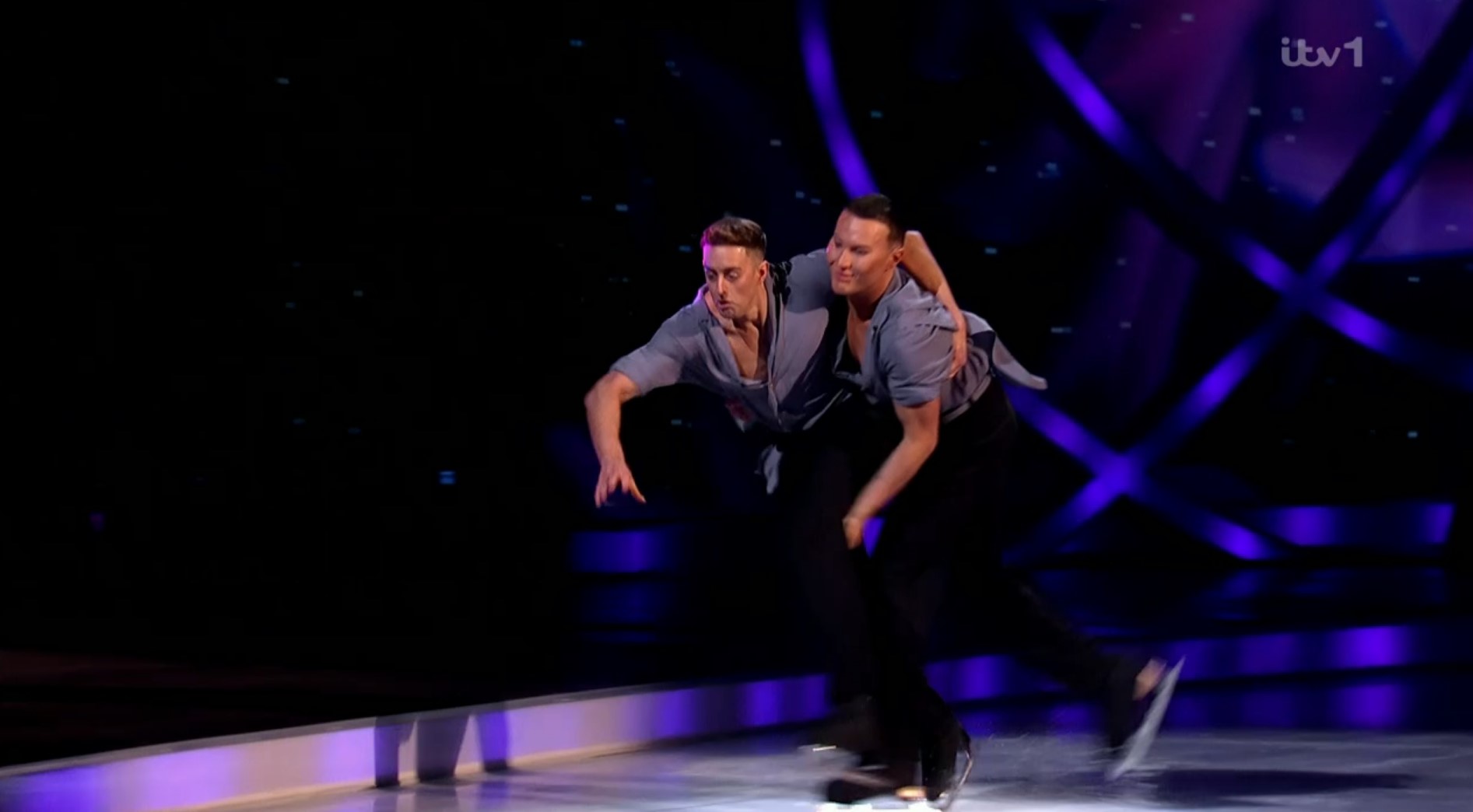 The Vivienne and Colin stumble on Dancing On Ice