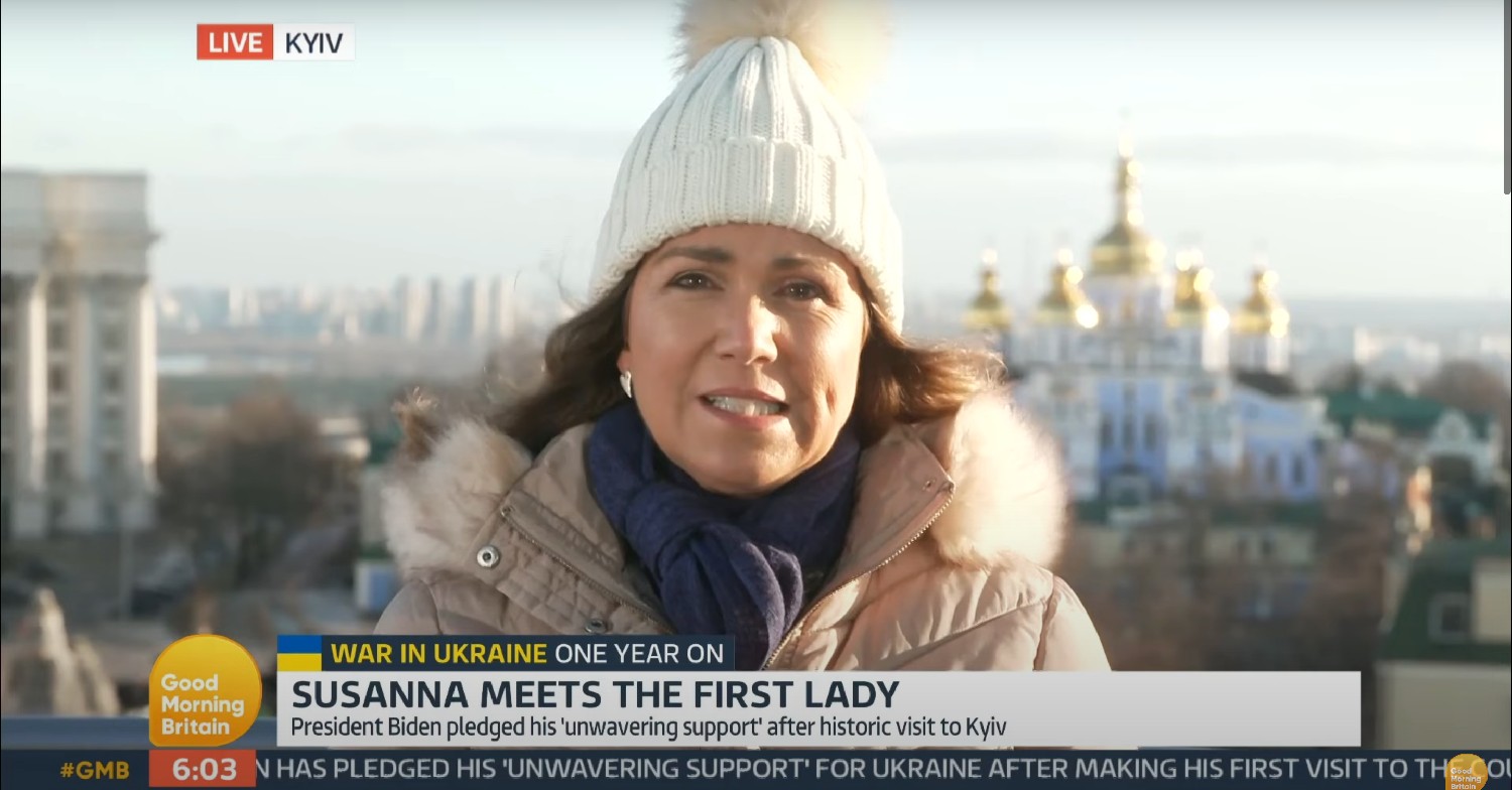 Susanna Reid wearing a bobble hat reporting from Ukraine on GMB today