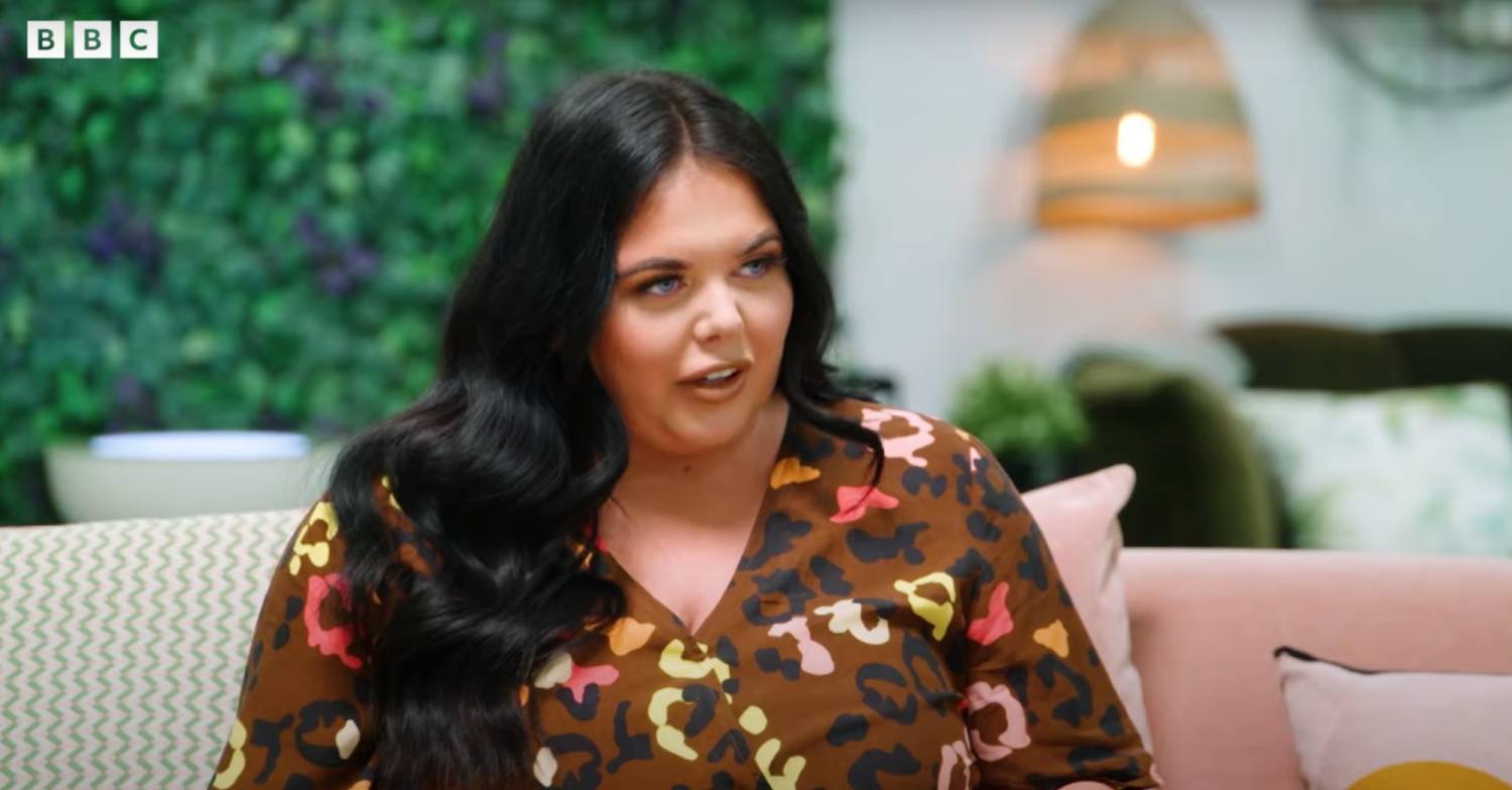 Scarlett Moffatt makes her point in Scarlett's Driving School