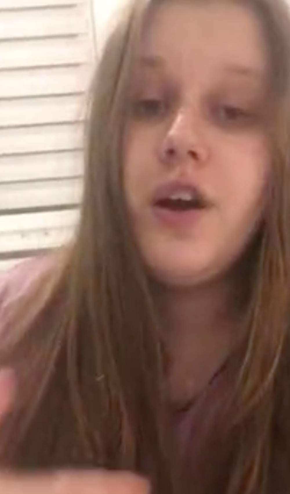 Julia Wandelt looks into the camera