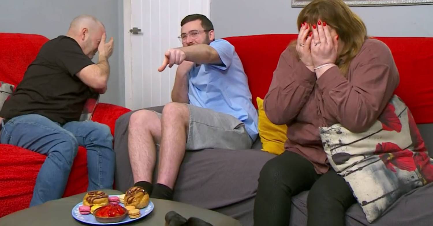 The Malones react to Rick Stein eating a fish eye