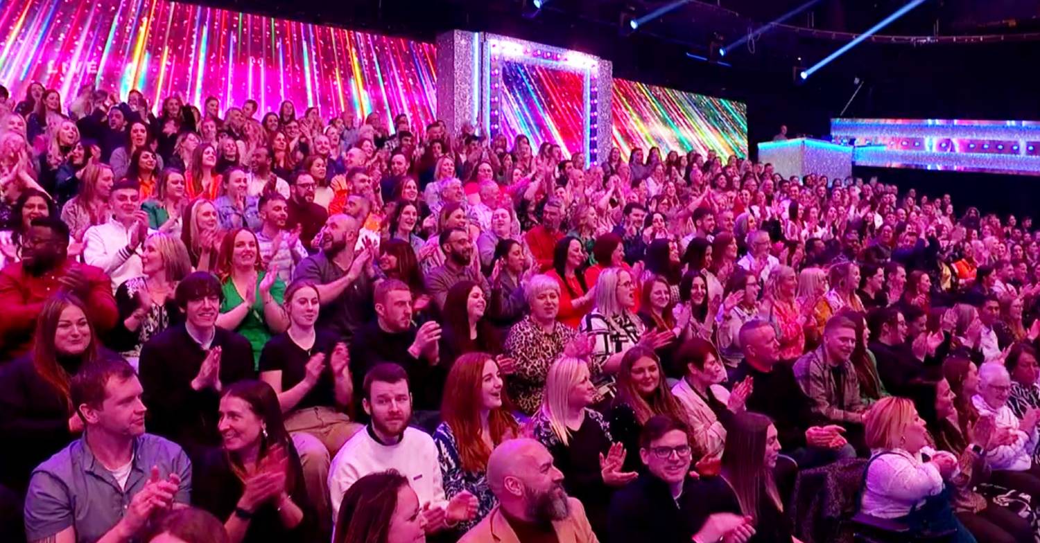 SNT audience audience clap