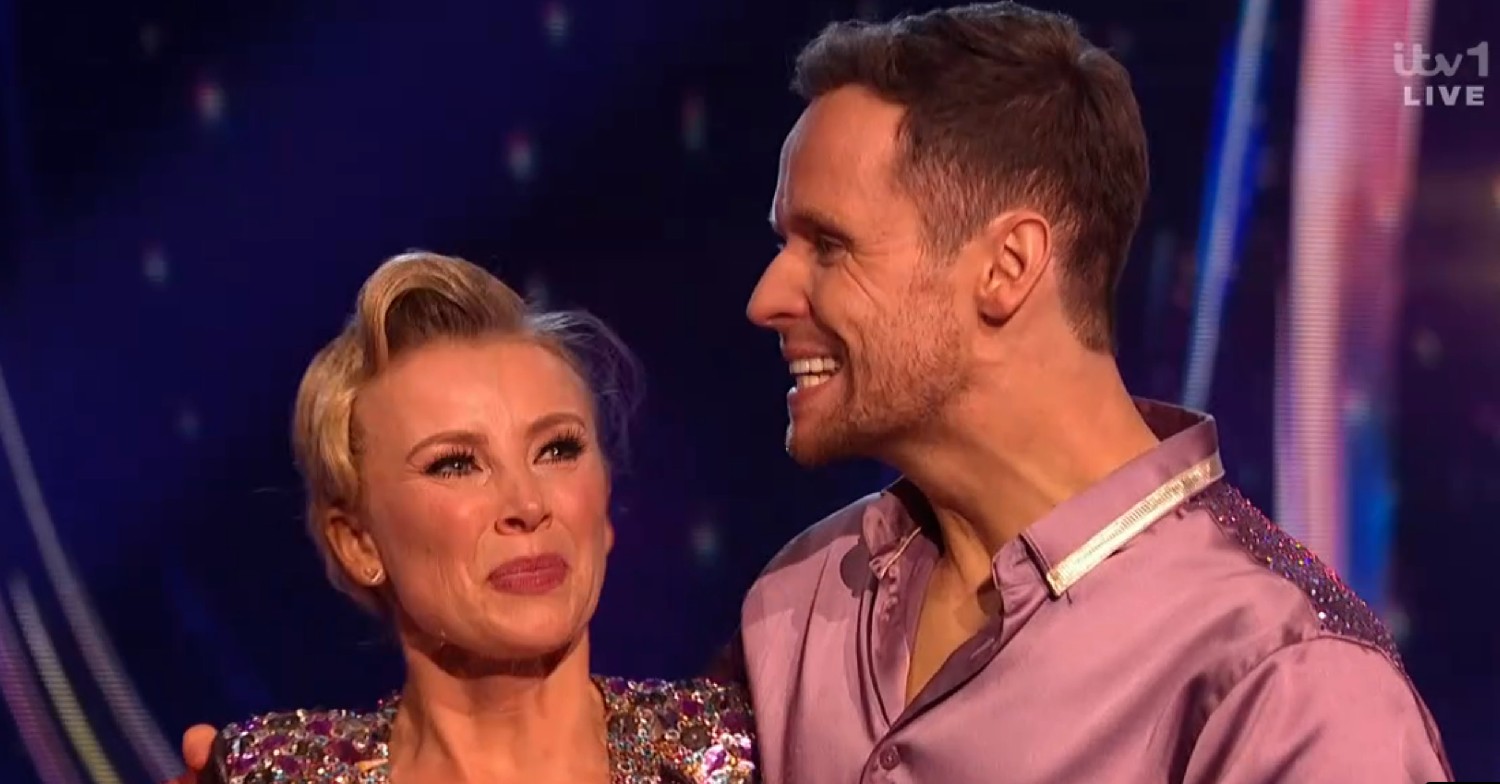 Carley Stenson crying, Mark Hanretty smiling on Dancing On Ice 