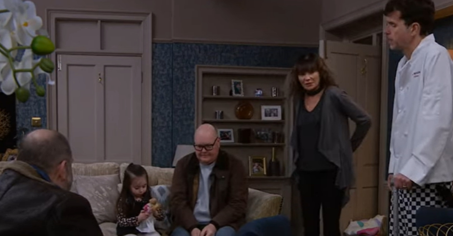 Emmerdale's Bear, Eve, Paddy, Chas and Marlon are in the back room