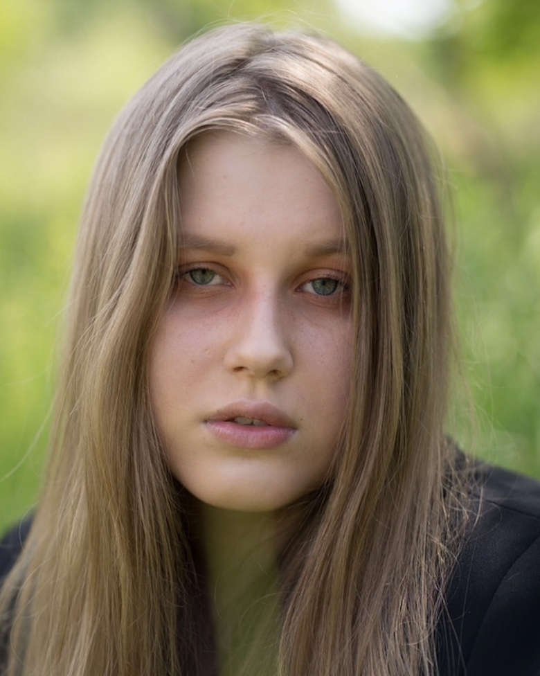 I am Madeleine McCann girl Julia Wandelt looking sad