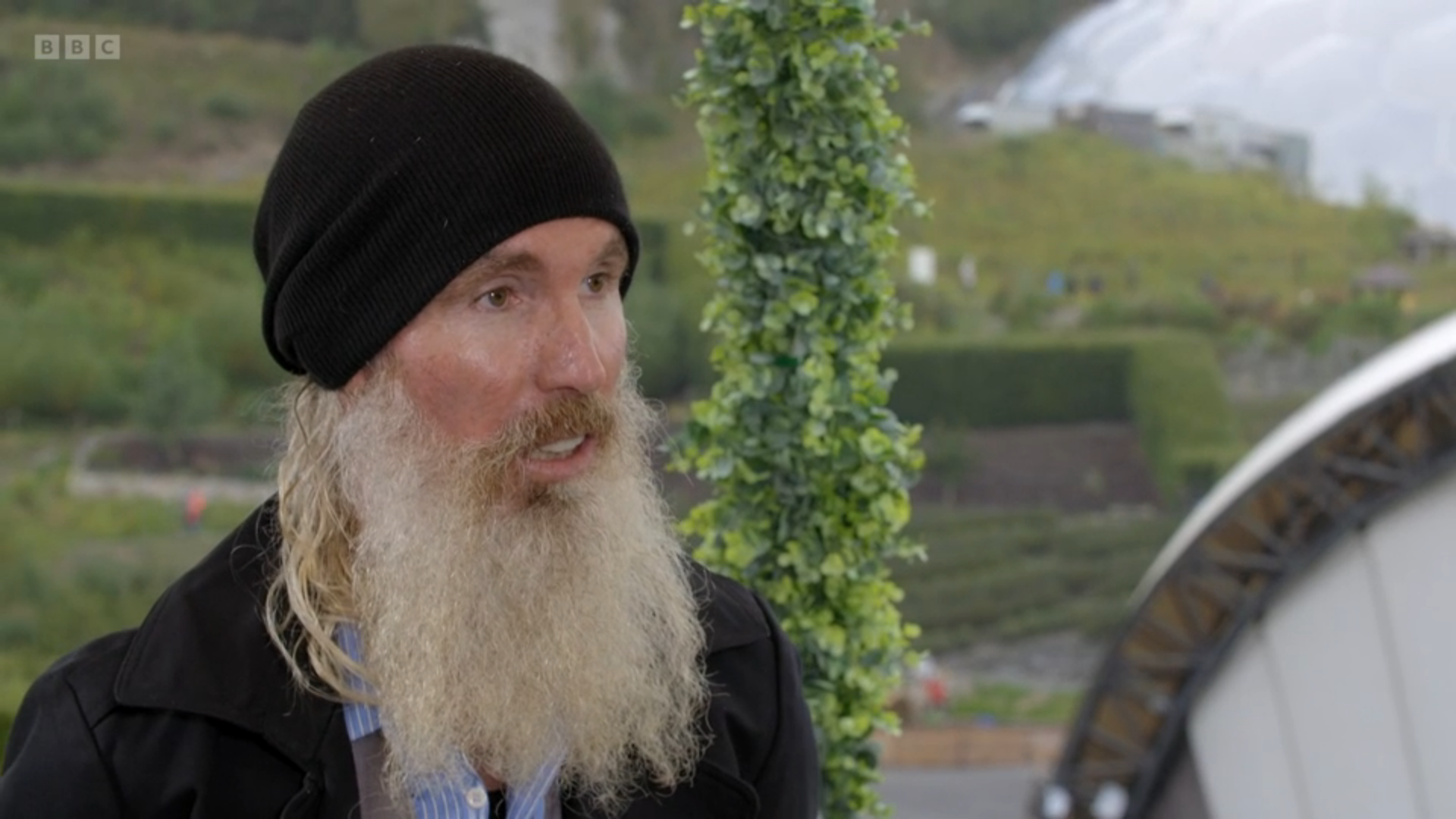 Australian man is shocked on Antiques Roadshow