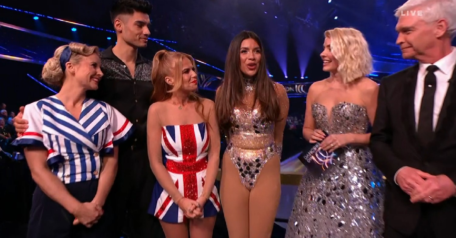 Ekin-Su speaking to Holly and Phil on Dancing On Ice final
