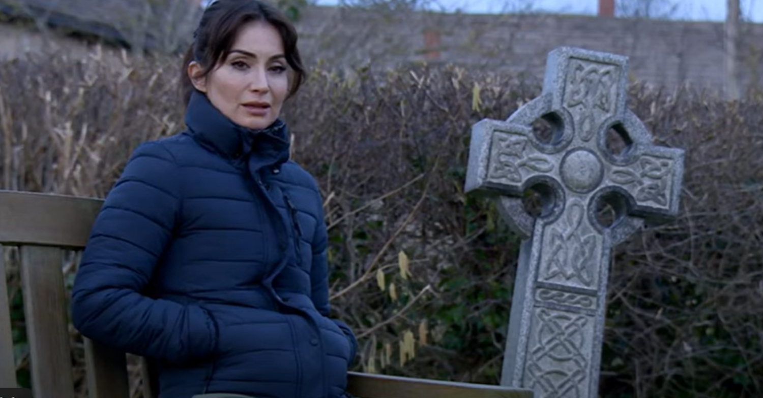 Emmerdale's Leyla is on a bench in the graveyard