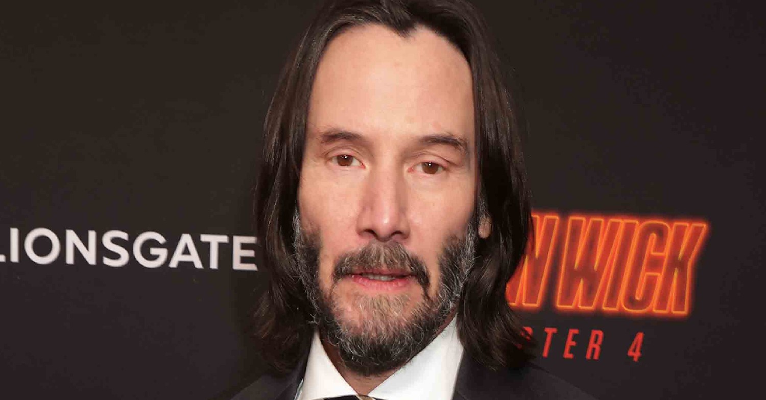Keanu Reeves posing for the camera 