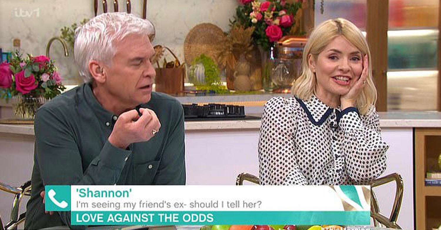 Holly Willoughby looking panicked on This Morning today