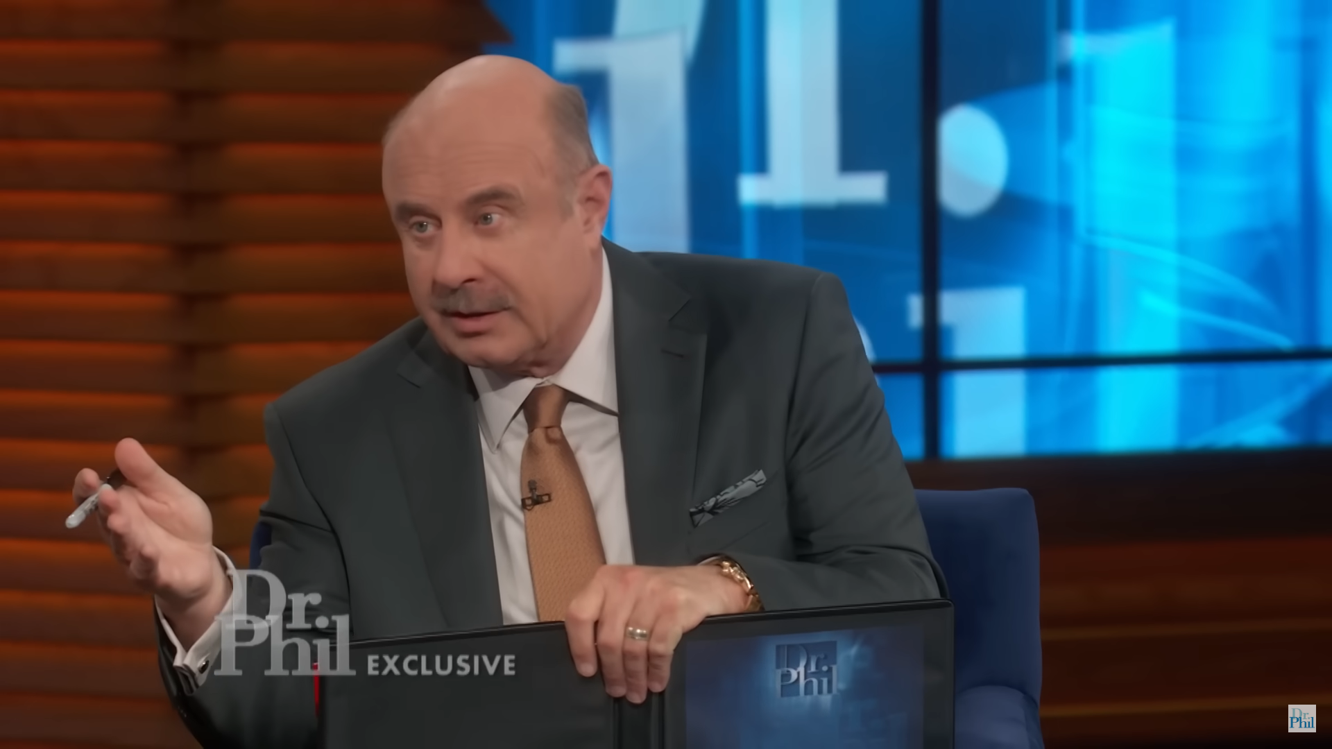 Dr Phil frowns at Julia 