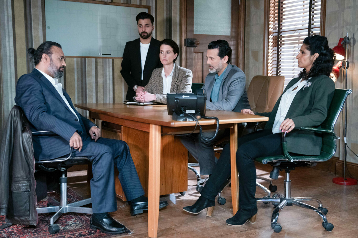 The Panesars and Eve negotiate in serious talks in EastEnders