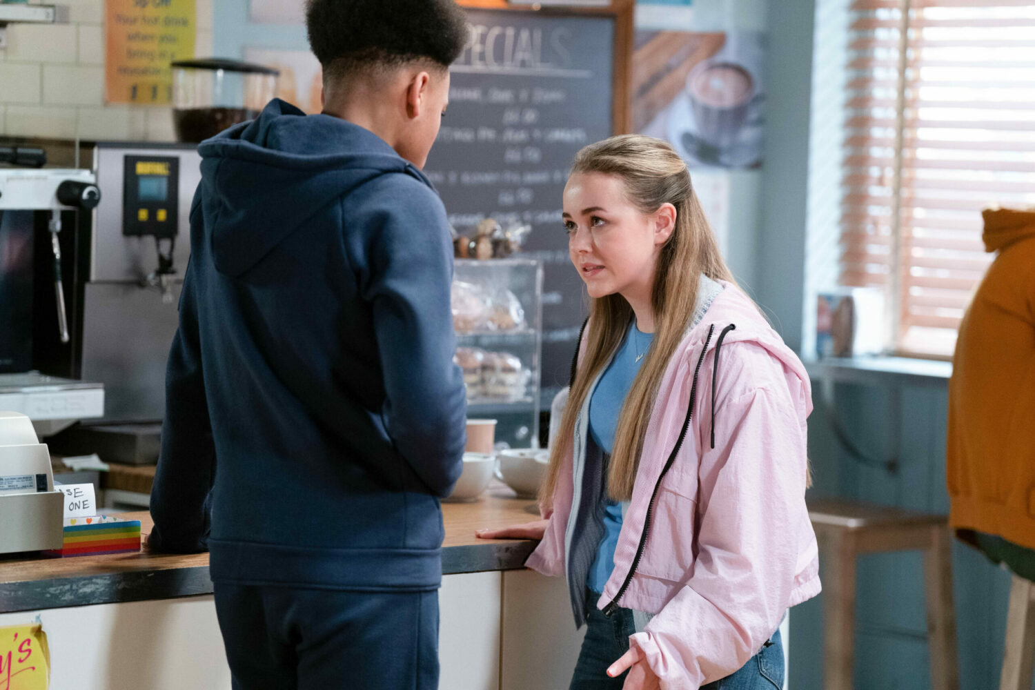 Amy and Denzel talk on EastEnders (Credit: BBC)