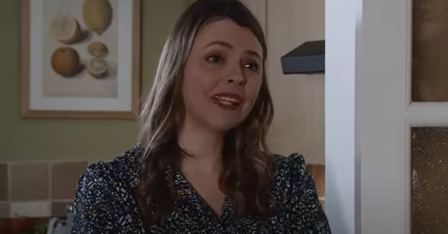 Coronation Street's Tracy is concerned