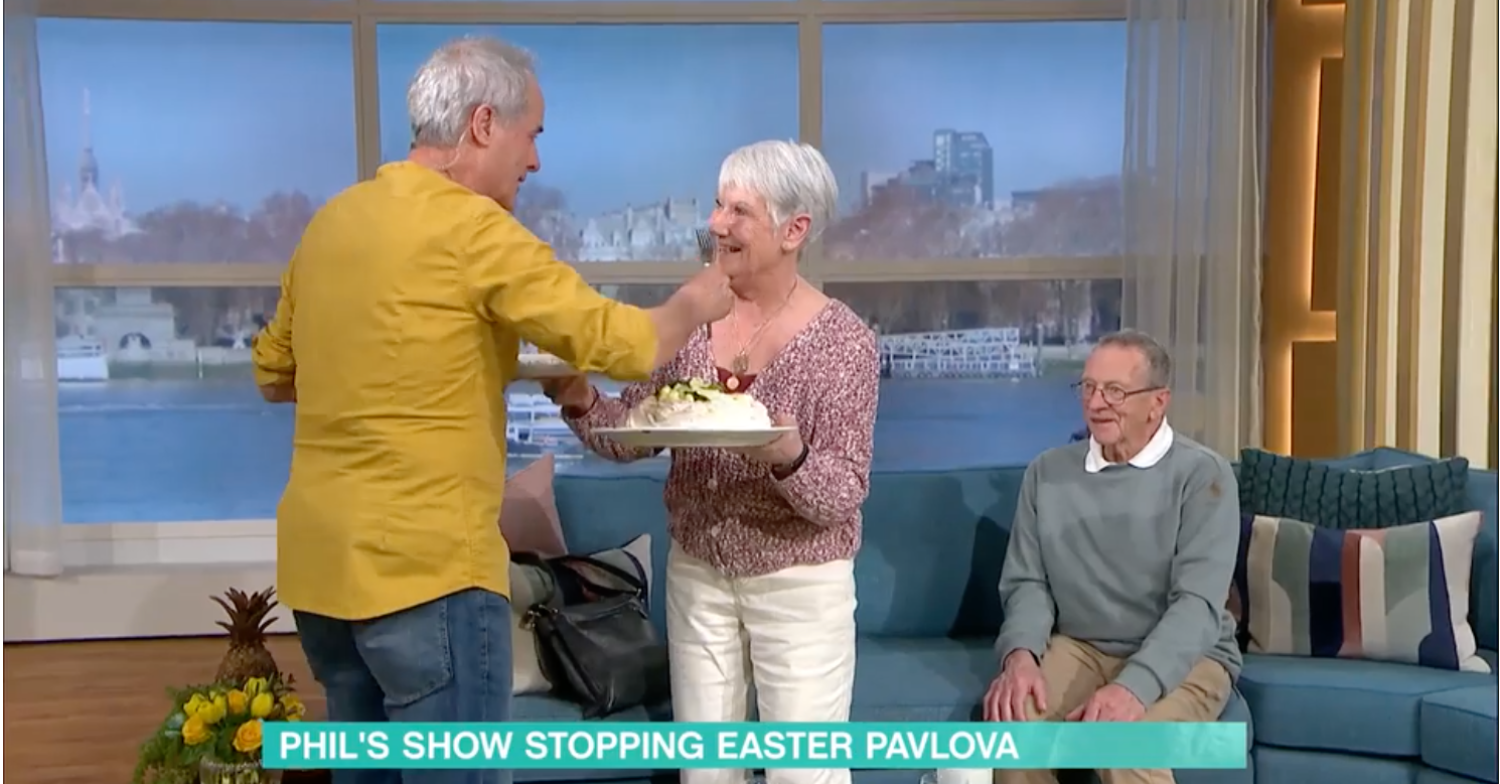 Phil Vickery hands a pavlova at Dermot O'Leary's mum