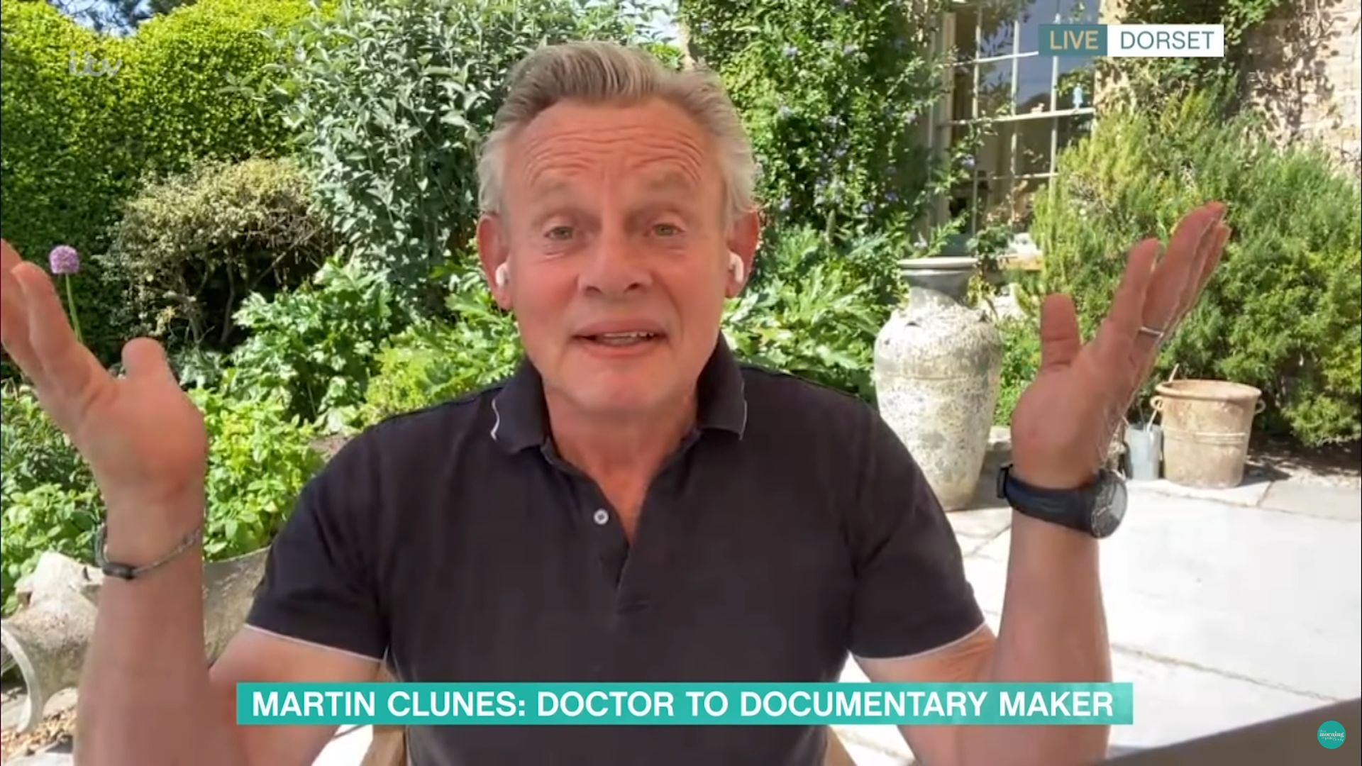 Martin Clunes smiles on This Morning
