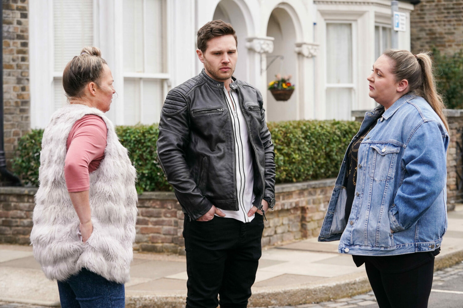Keanu stands by as Bernie and Sharon talk on EastEnders