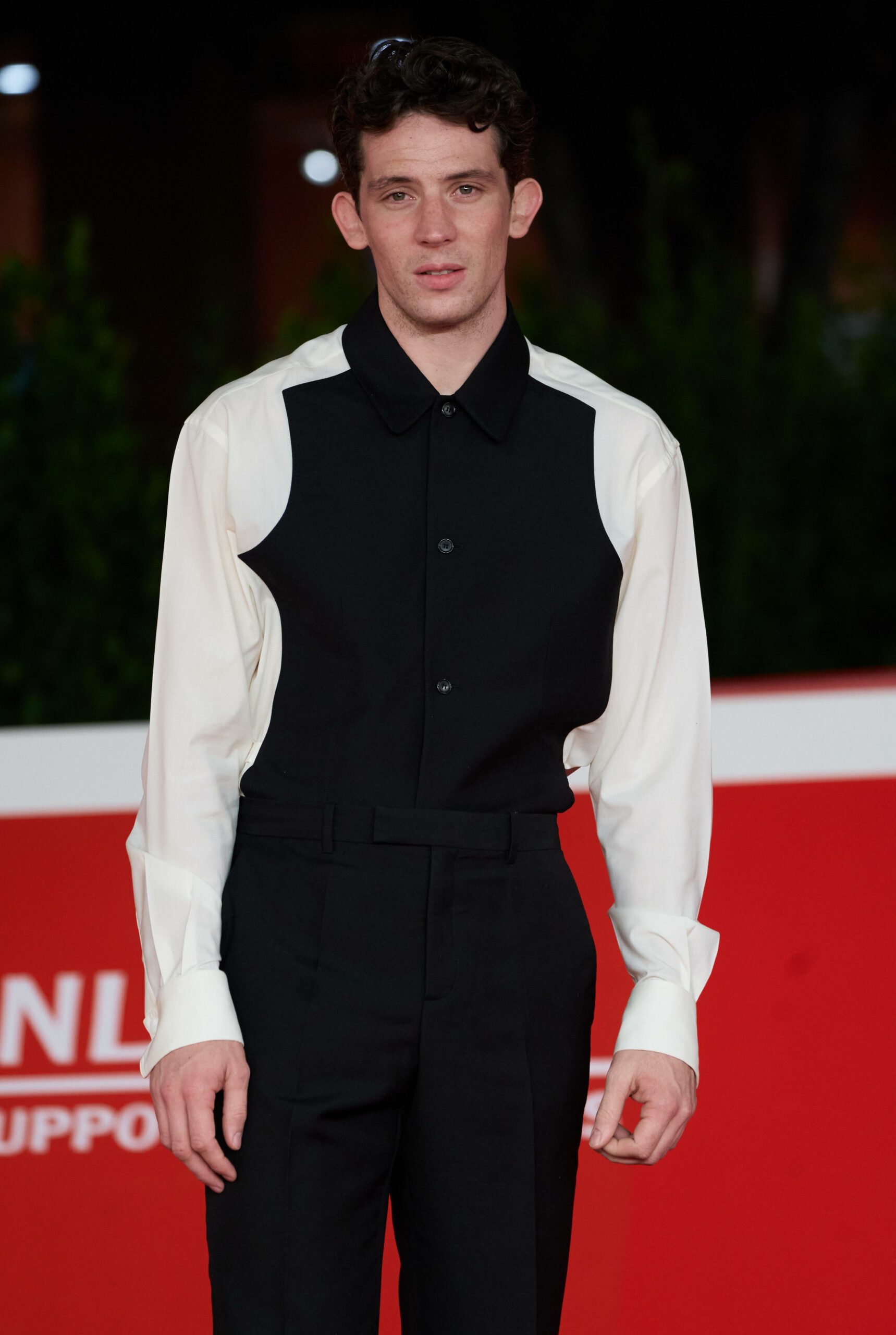 London Marathon runner Josh O'Connor posing on the red carpet